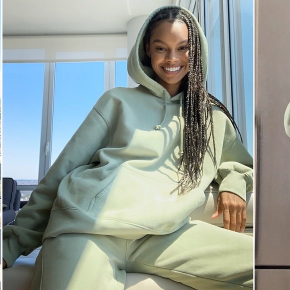 Aritzia TNA cozyAF hoodie M